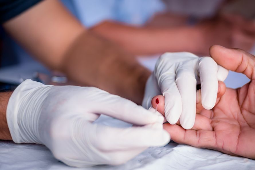 Blood test to diagnose HIV infection