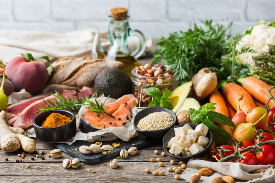 Mediterrane Küche Μεσογειακή κουζίνα