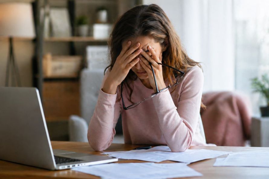 Cortisol zu hoch: Wie Stress den Körper dauerhaft beeinflusst Υψηλά επίπεδα κορτιζόλης: Πώς το άγχος επηρεάζει μόνιμα τον οργανισμό