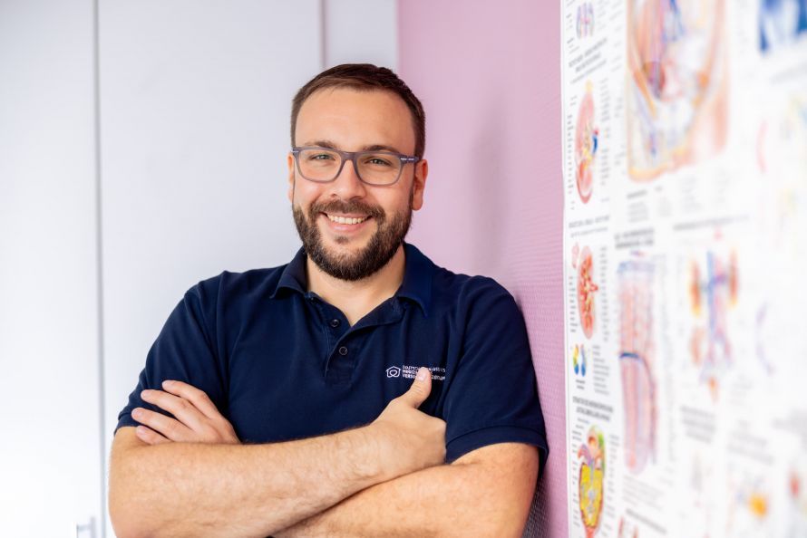 Dr. med. univ. Nicolas Rickert Spezialist für Urologie, Kinderurologie Deutsch-Französisches Medizinisches Versorgungszentrum