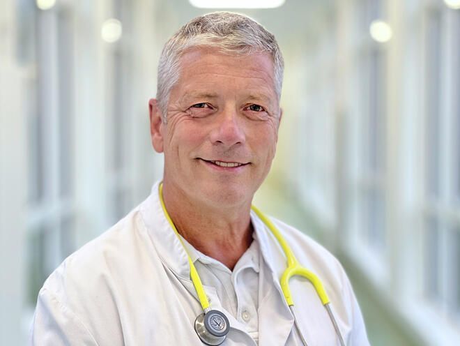 Dr. med. Olaf Schega Δρ. Ιατρ. Olaf Schega