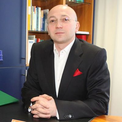 Dr._Tchartchian.jpg