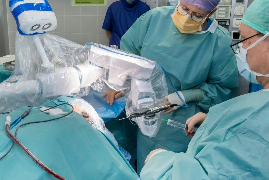 Photo: Robot-Assisted Cochlear Implantation HEARO (MED-EL)