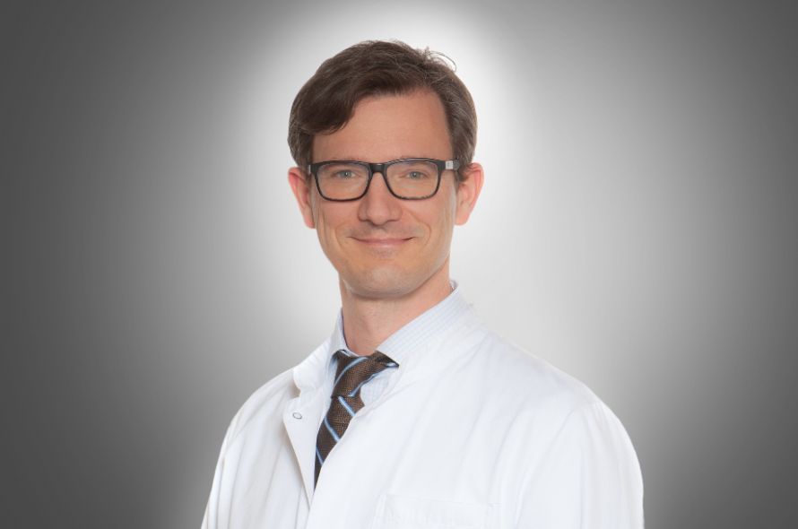 lmg-portraet_prof_navarini.jpg lmg-portraet_prof_navarini.jpg