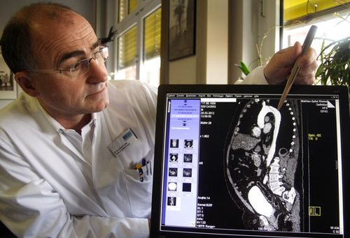Einblicke: Prof. Dr. med. Gerd Rudolf Lulay – Bild 3