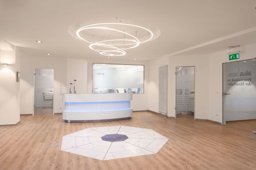 Einblicke: Praxisklinik für Implantologie & biologische Zahnmedizin – Bild 6