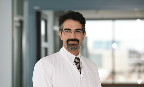 Kantonsspital_Aarau_-_Prof._Dr._med._Atesch_Ateschrang.png
