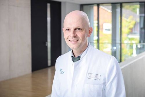 Prof._Dr._Andreas_Pascher.jpg