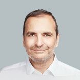 Porträt Prof. Dr. med. Michael Akbar
