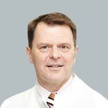 Porträt Prof. Dr. med. Tobias Pitzen
